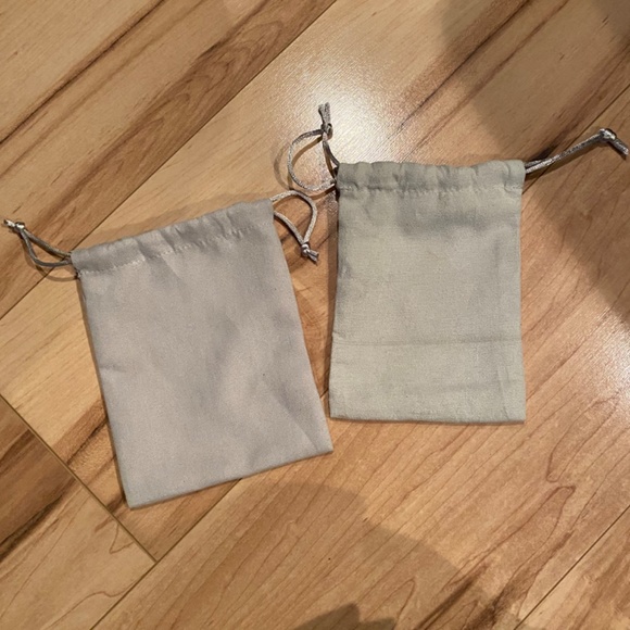 Kendra Scott jewelry bags - Picture 4 of 4